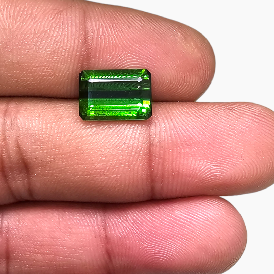 Natural Green Tourmaline Gemstone Buy in 4.3 Carats from Africa