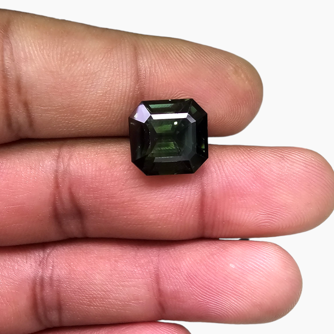 Natural Green Tourmaline Stones in 9.98 Carats with 12 by 11 mm for Sale