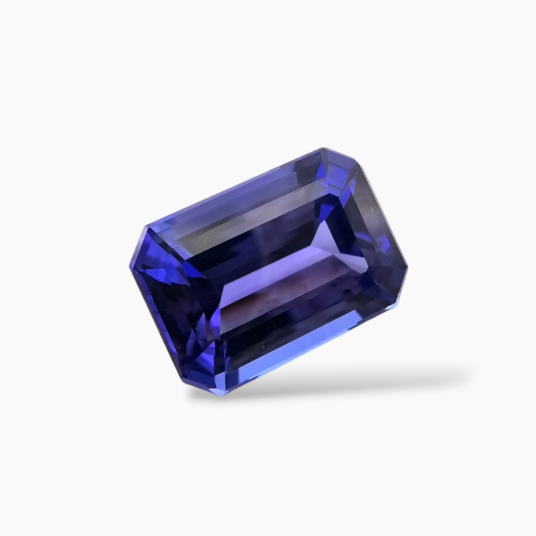 Natural Tanzanite Stone Emerald Cut 5.04 Carats for Sale in Blue Color