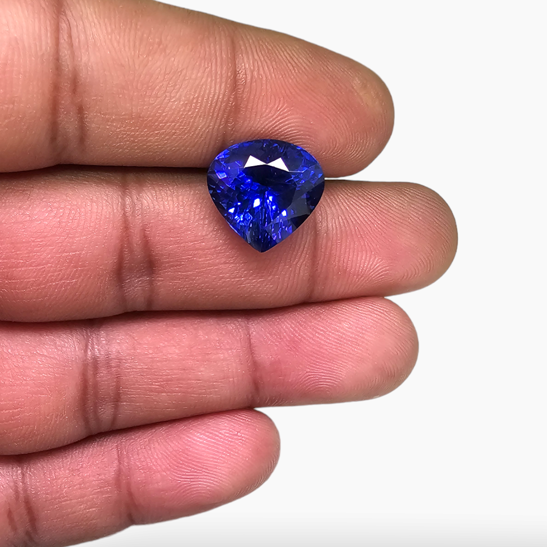 Natural Tanzanite Stone in Heart Shape 8.80 Carats with 12 by 13 MM for Sale