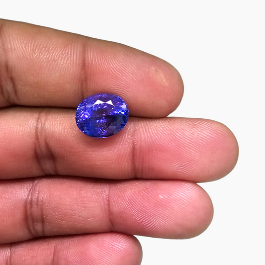 Natural Tanzanite Oval Stone in 6.7 Carats with 11 by 9 MM for Sale