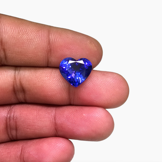 Natural Tanzanite Gemstone Heart Cut Shape in 6.23 Carats Weight