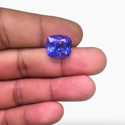 Natural Tanzanite Stone in Cushion Cut with 7.86 Carats Weight for Sale