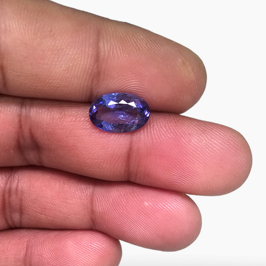 Natural Tanzanite Stone in Oval Shape Shaped in Beautiful Oval 2.72 Carats