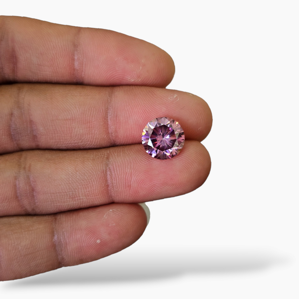 Moissanite Diamond Round Shape 5.02 Carats Weight in 11 mm Size