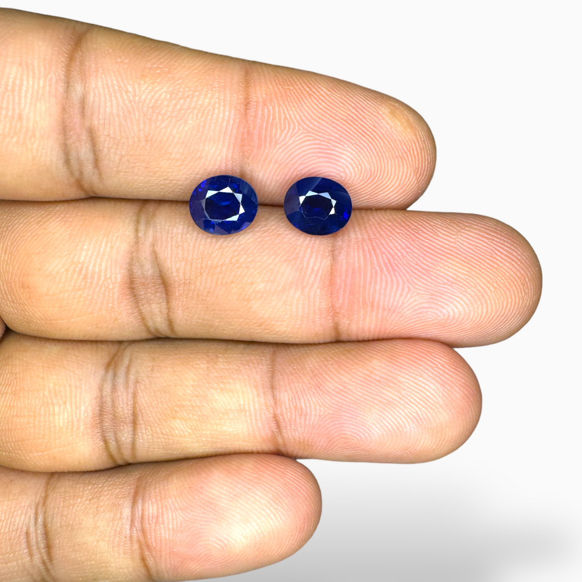 Natural Blue Sapphire Stone 4.15 Carats Oval Pair