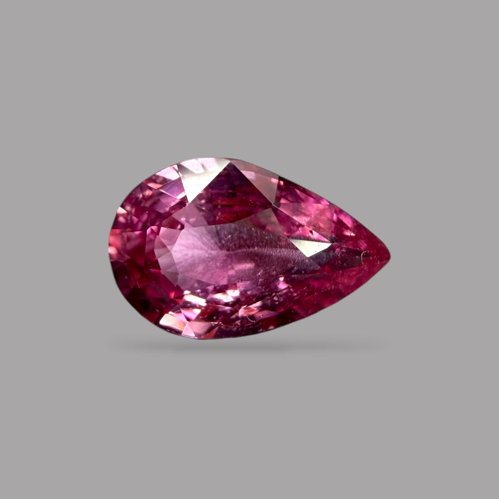 Pear Shape in Pink Sapphire Gemstone 1.58 Carats & 9.66 x 6.14 × 3.50 mm Size