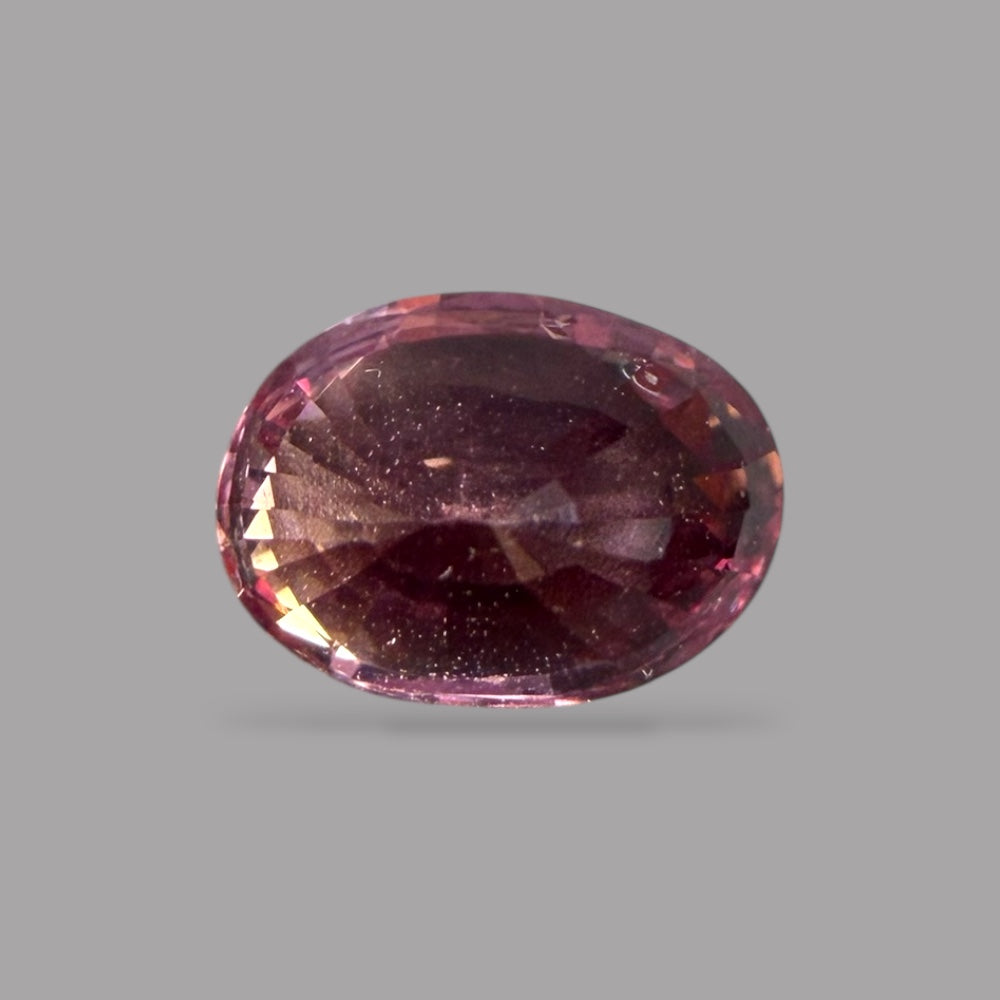Oval Shape in Pink Sapphire Gemstone 1.57 Carats & 7.4 × 5.3 x 4.7 mm Size