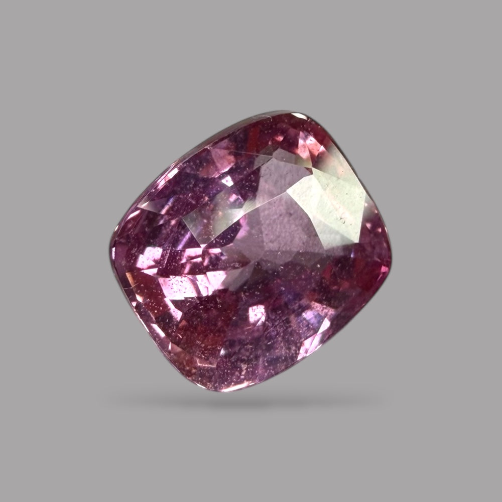 Cushion Cut Shape in Pink Sapphire Gemstone 2.57 Carats & 8.2 x 7.3 x 4.4 mm Size