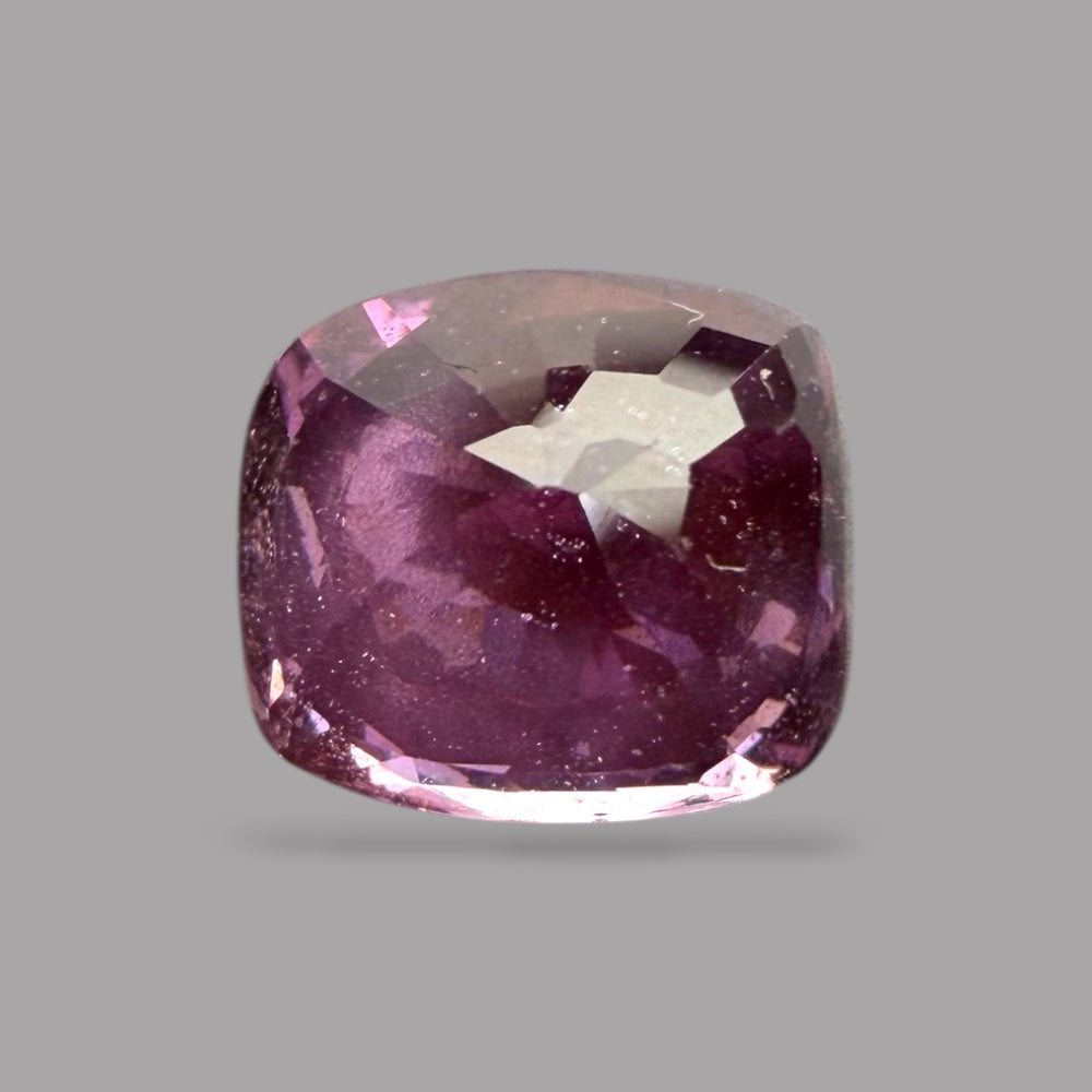 Cushion Cut Shape in Pink Sapphire Gemstone 2.57 Carats & 8.2 x 7.3 x 4.4 mm Size