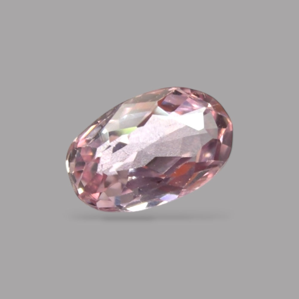 Oval Shape in Natural Pink Sapphire Gemstone 0.52 Carats & 6 x 3.8 mm Size