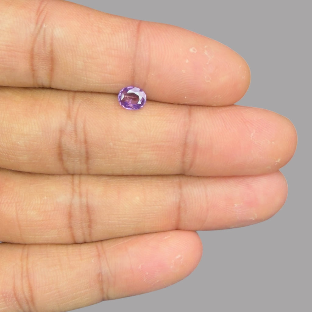 Oval Shape in Natural MediumPurple Sapphire Gemstone 0.71 Carats & 6.2 x 5 mm Size