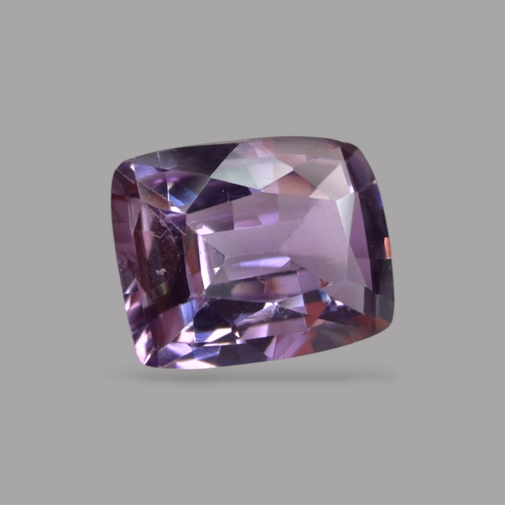 Cushion Cut Shape in Purple Sapphire Gemstone 0.76 Carats & 6.1 x 4.8 mm Size