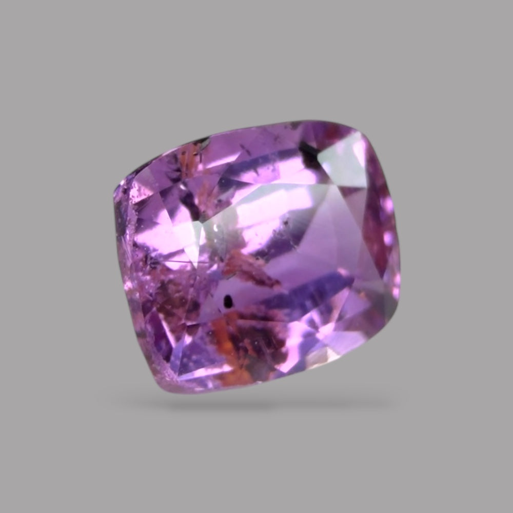 Cushion Cut Shape in Purple Sapphire Gemstone 0.80 Carats & 5.9 x 4.8 mm Size