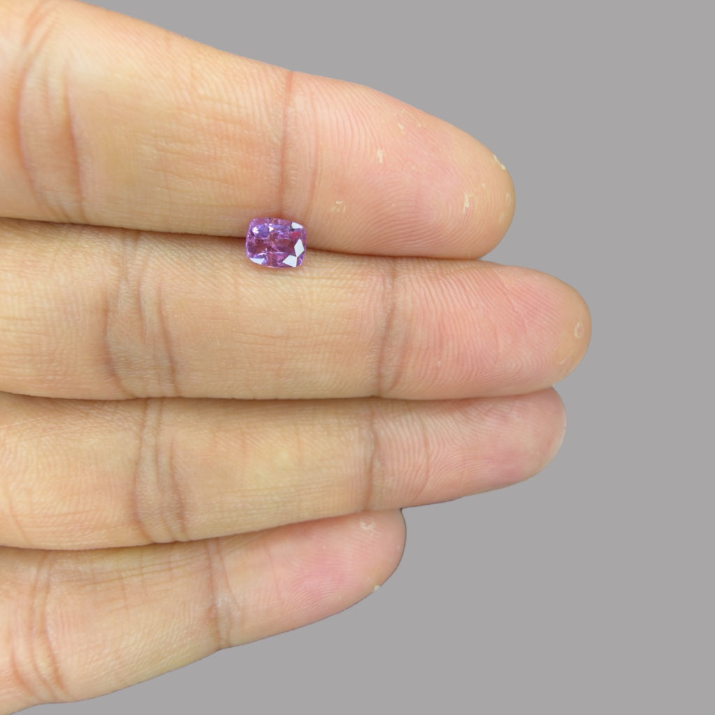 Cushion Cut Shape in Purple Sapphire Gemstone 0.80 Carats & 5.9 x 4.8 mm Size