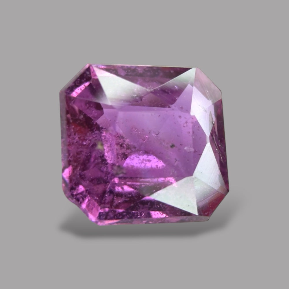 Oval Shape in Natural Pink Sapphire Gemstone 0.91 Carats & 5.8 x 5.5 mm Size