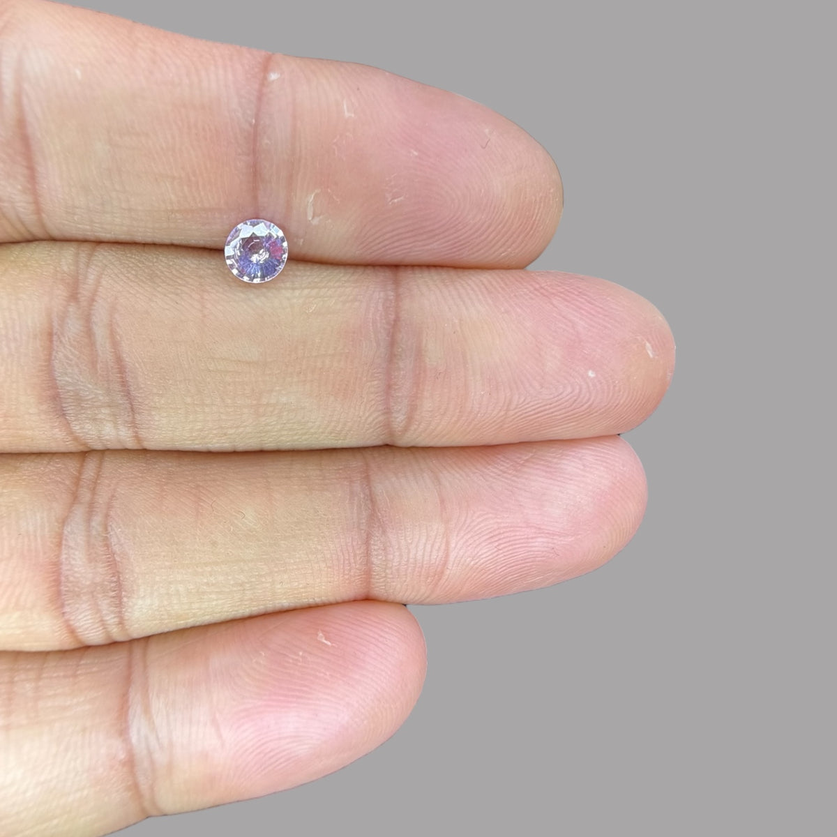 Round Cut Shape in Pink Sapphire Gemstone 0.51 Carats & 5.2 mm Size