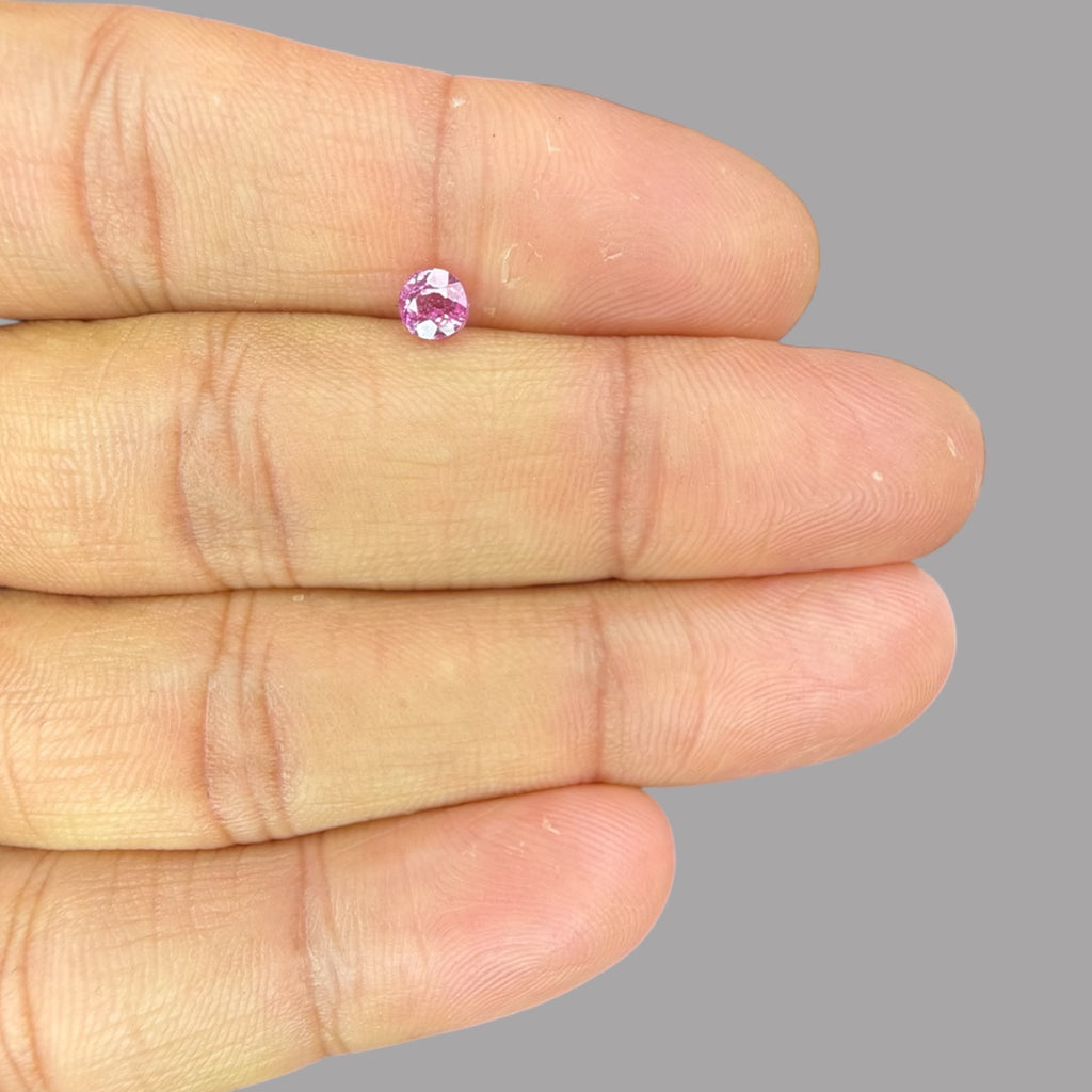 Round Cut Shape in Pink Sapphire Gemstone 0.65 Carats & 4.5 mm Size