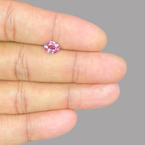 Oval Shape in Pink Sapphire Gemstone 1.07 Carats & 7.2 x 5.7 mm Size