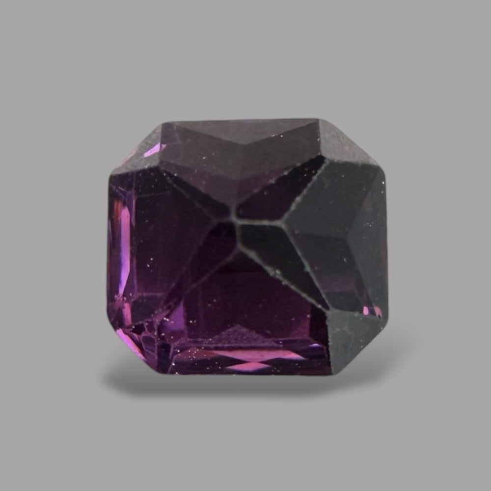 Emerald Cut Shape in Purple Sapphire Gemstone 1.07 Carats & 5.5 x 5.1 mm Size