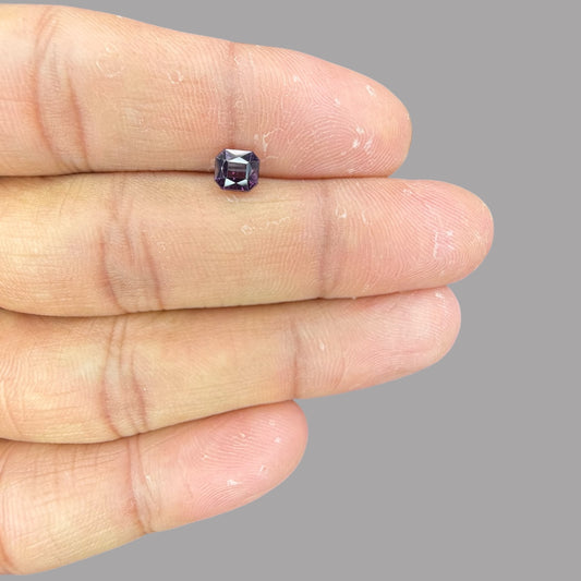 Emerald Cut Shape in Purple Sapphire Gemstone 1.07 Carats & 5.5 x 5.1 mm Size