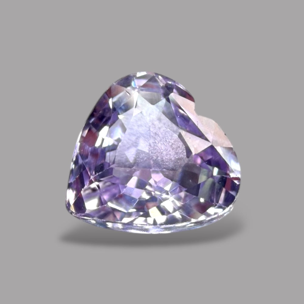 Heart Shape in Purple Sapphire Gemstone 1.03 Carats & 5.9 x 6.1 mm Size