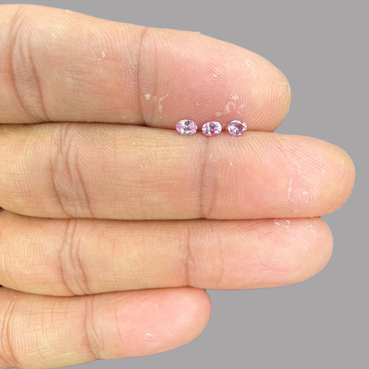 Pink Sapphire Natural Stone Oval Cut Carats 2.5 x 3.5 mm in (Total 5.61 Carats)