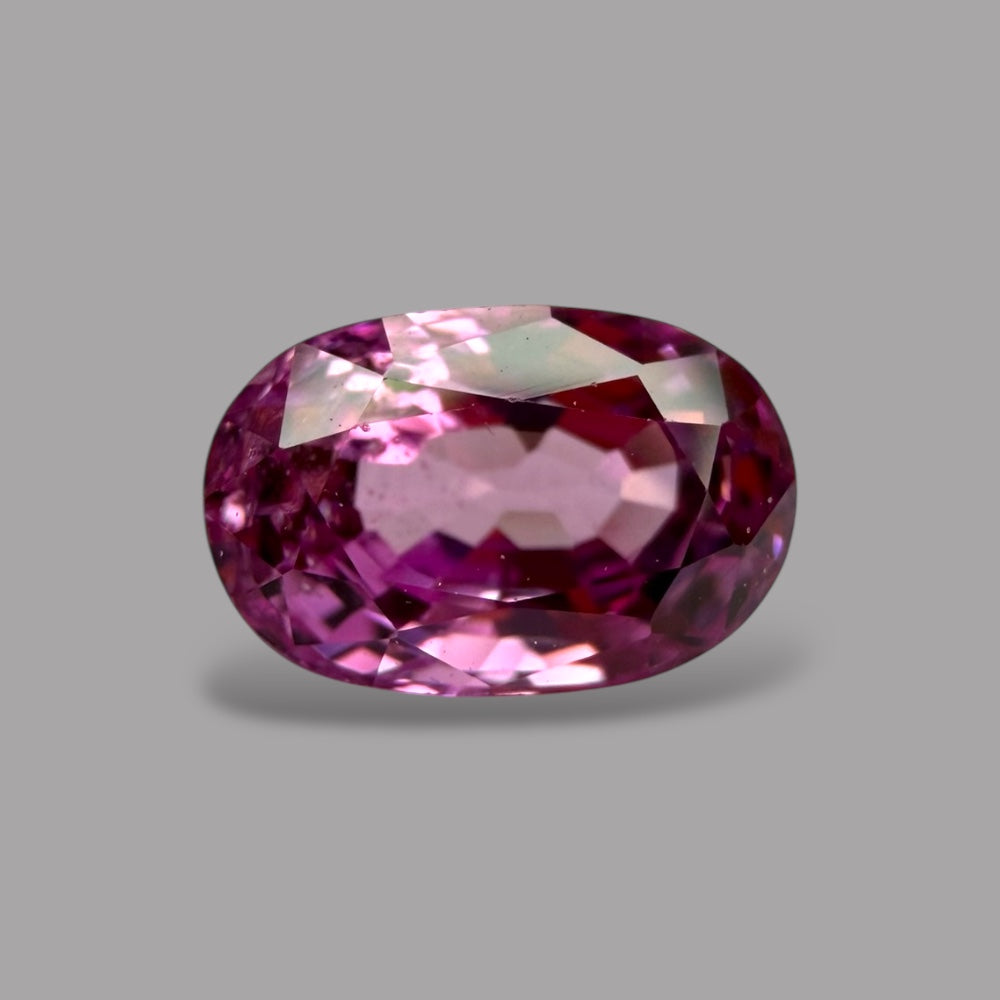 Oval Shape in Pink Sapphire Gemstone 1.11 Carats & 6.7 x 4.4 mm Size