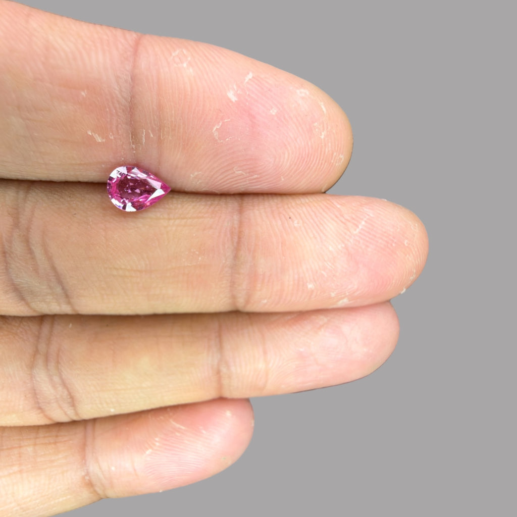Pear Shape in Pink Sapphire Gemstone 0.78 Carats & 7.2 x 5.1 mm Size