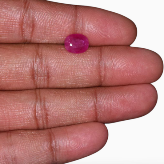 Pink Rubies Gemstone In Oval Shape 3.86 Carats 10.1x8.2mm Size