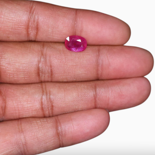 Radiant  Rubies Gemstone In Oval Shape 2.88 Carats 10.3x7.7mm Size
