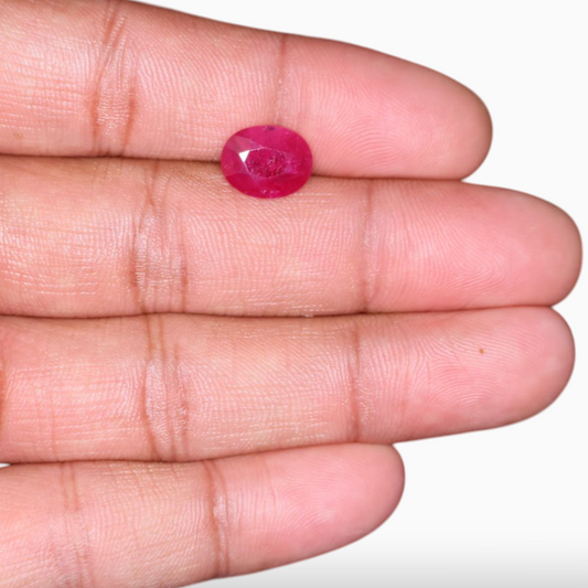 Radiant  Ruby Gemstone In Oval Shape 3.78 Carats 11x8.7mm Size