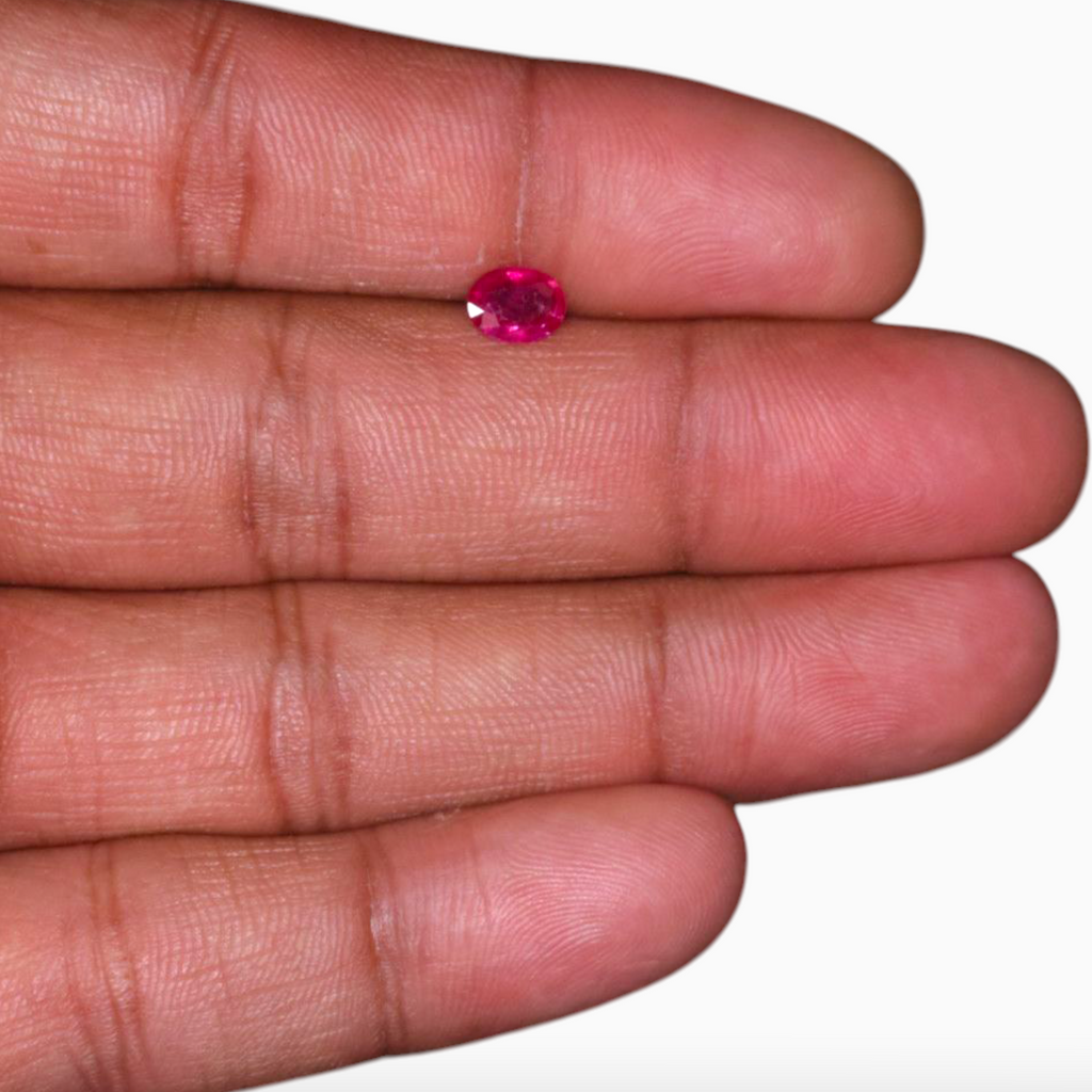 Ruby Mozambique For Sale In Oval Shape 0.74 Carats 6.4x5mm Size