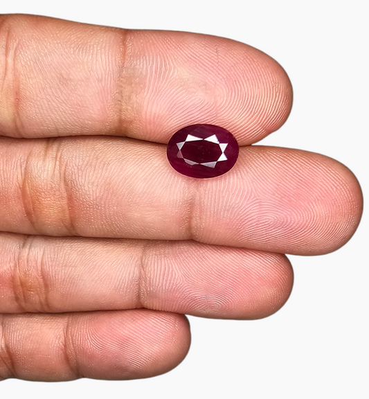 Natural Ruby Stone 4.25 Carats Oval Shape Mozambique Origin Size 11.1x8.4mm