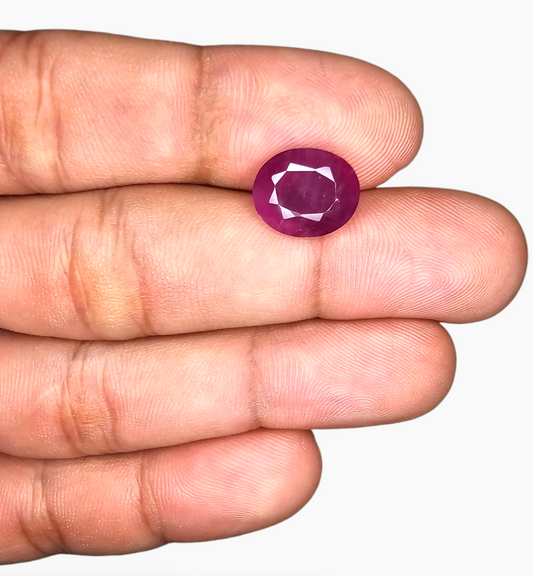 Natural Ruby Stone 6.40 Carats Oval Shape Mozambique Origin Size 12x10mm