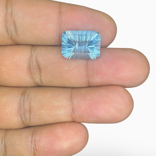 Sky Blue Topaz 8.21 Carats Emerald Cut Shape Size 15X10.5mm