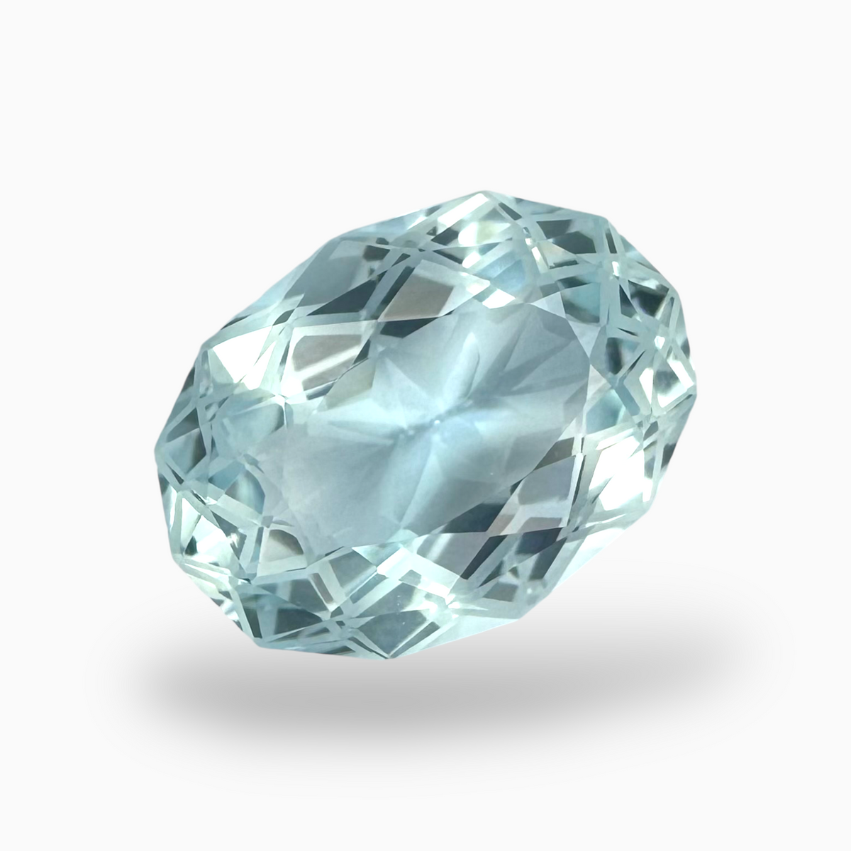 Buy Sky Blue Topaz Natural Stone 13.65 Carats Oval Shape Size 17.5X13mm Fancy Cut
