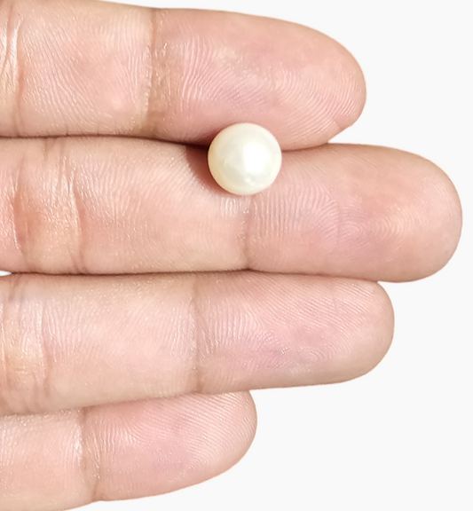 Natural Pearl Moti Stone 4.55 Carats Round Shape Size 8.5x8.5mm