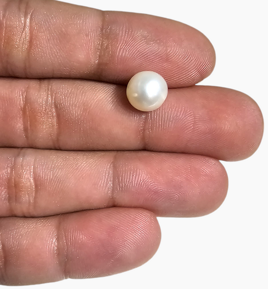 Natural Pearl Moti Stone 5.03 Carats Round Shape Size 9x9mm