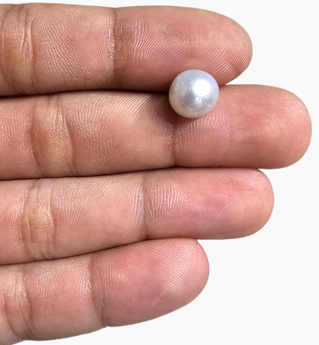 Natural Pearl Moti Stone 5.71 Carats Round Shape Size 9.5x9mm