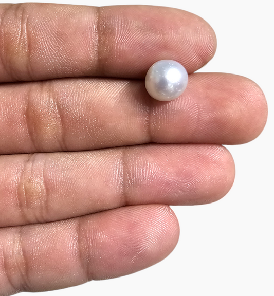 Natural Pearl Moti Stone 5.71 Carats Round Shape Size 9.5x9mm