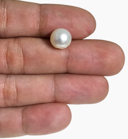 Natural Pearl Moti Stone 6.31 Carats Round Shape Size 9.5x9.5mm