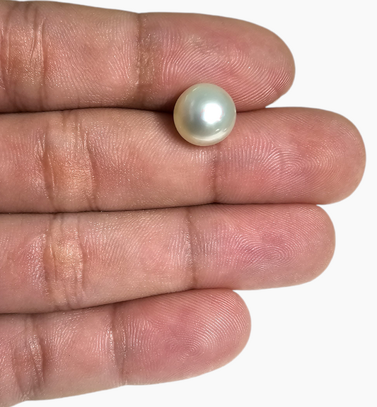 Natural Pearl Moti Stone 6.74 Carats Round Shape Size 9.5x10mm