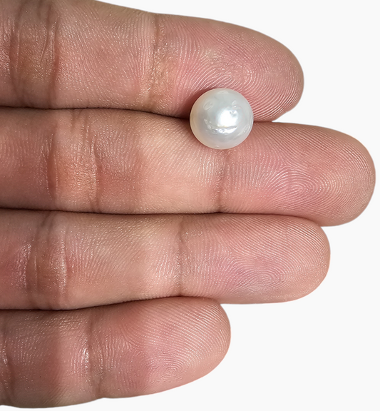 Natural Pearl Moti Stone 6.76 Carats Round Shape Size 10mm