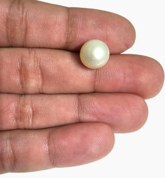 Natural Pearl Moti Stone 8.26 Carats Round Shape Size 10.5x10.5mm