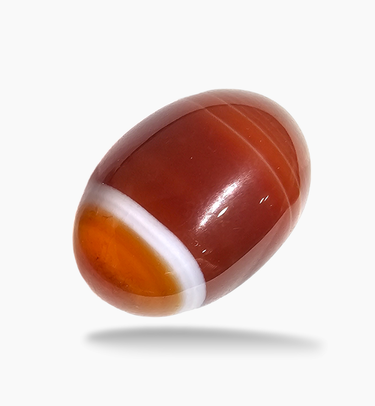 Superior Agate Stone (Aqeeq) Oval Cabochon 15.45 Carats 18.5x13.6mm