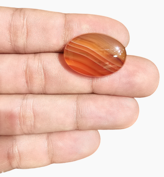 Superior Agate Stone (Aqeeq) Oval Cabochon 23.36 Carats 25x17.8mm