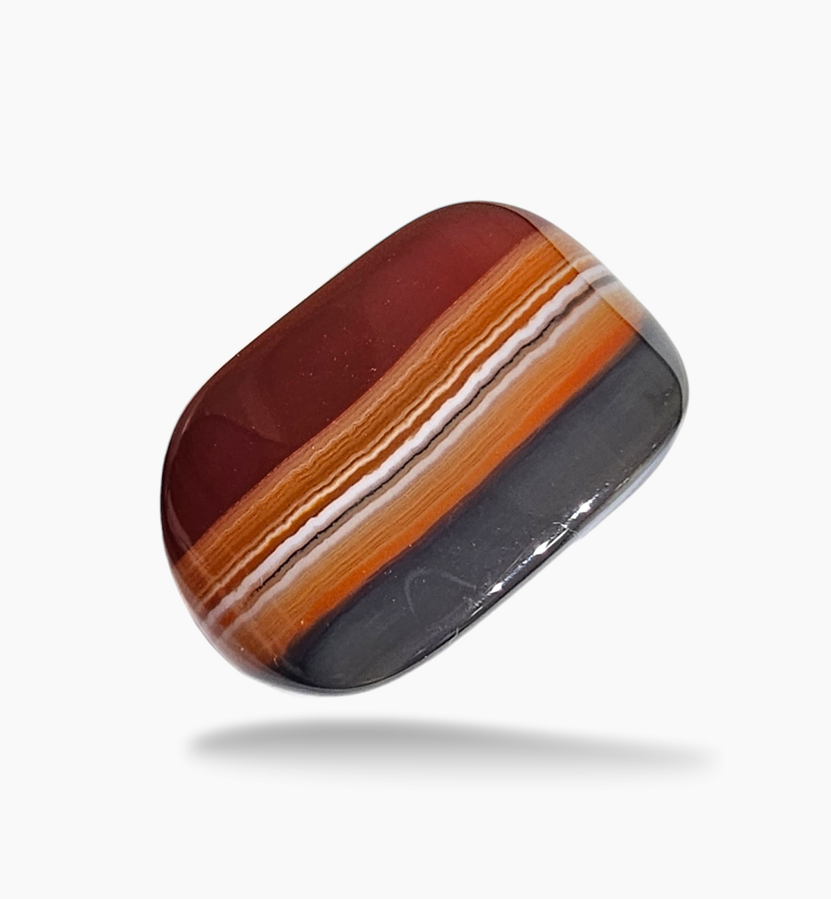 Superior Agate Stone (Aqeeq) Fancy Cut 25.28 Carats 24x14.8mm