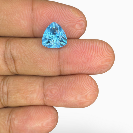 Swiss Blue Topaz Deep Sky Blue Color 3.46 Carats Trilliant Shape Stone Size 10mm