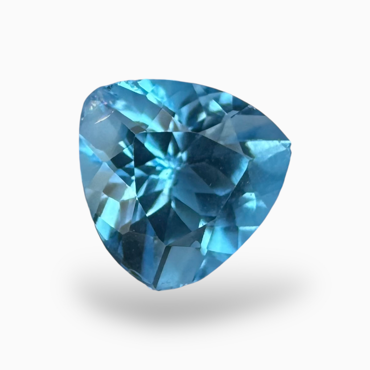 Swiss Blue Topaz Deep Sky Blue Color 3.64 Carats Trilliant Shape Stone Size 10mm
